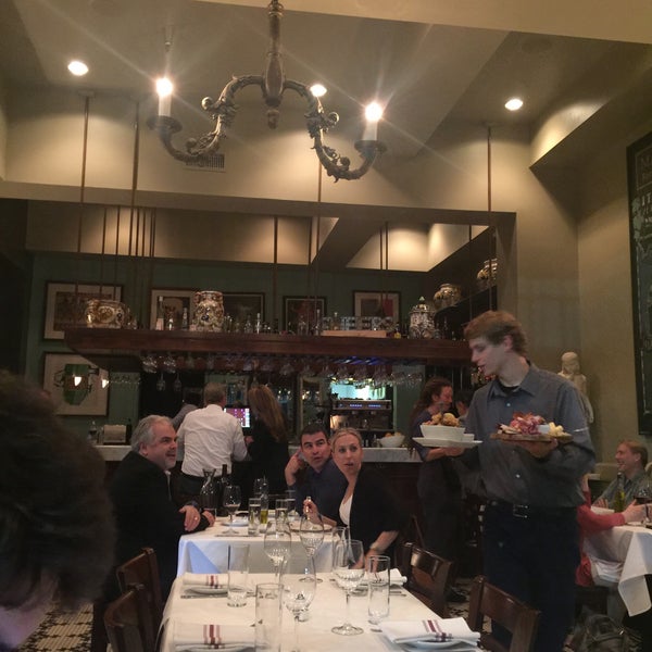 Foto tomada en Marcello&#39;s Restaurant &amp; Wine Bar  por Emerson A. el 4/20/2016