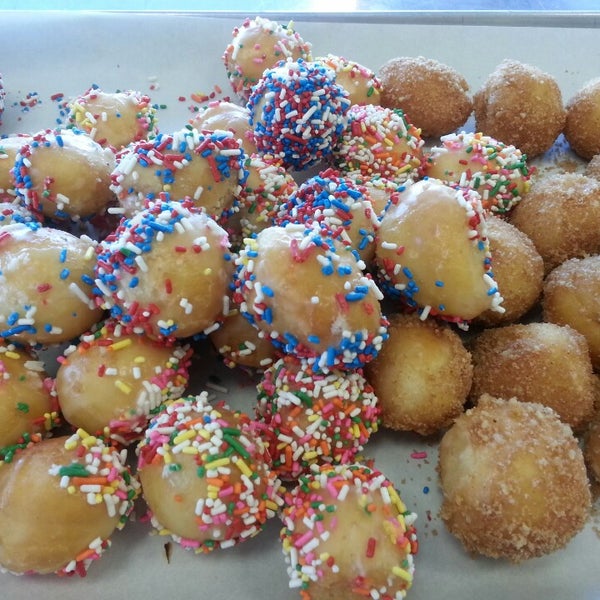 7/15/2013 tarihinde Cindy S.ziyaretçi tarafından Spudnuts Donuts'de çekilen fotoğraf