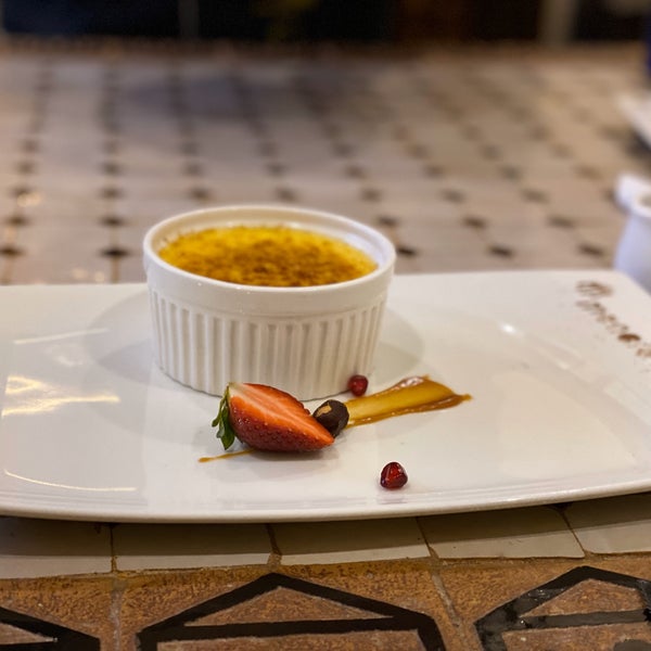 Photo prise au Menara Lounge &amp; Restaurant par Abdulaziz le1/12/2020