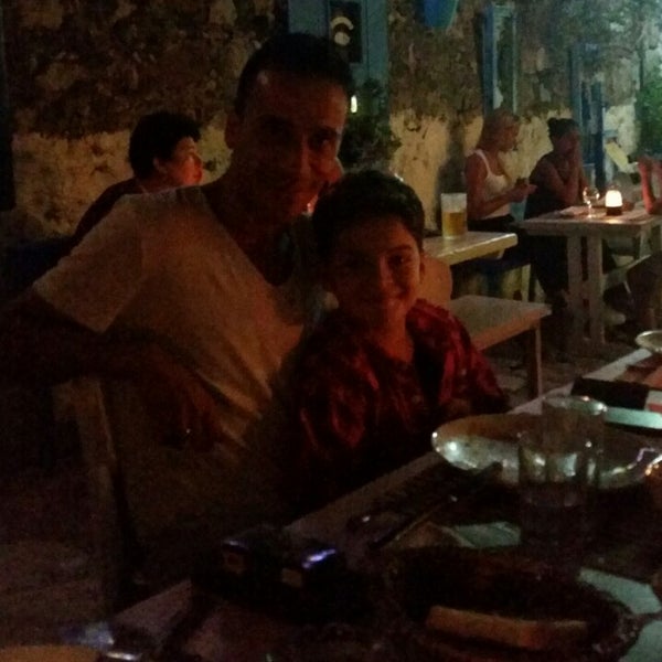 9/12/2014にAyşe S.がHayyam Aegean Cuisine - Marmarisで撮った写真