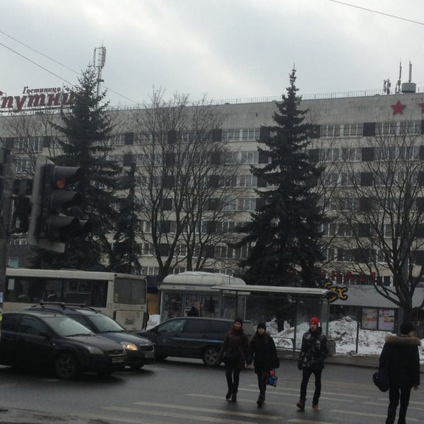 Тореза 98. Тореза 98