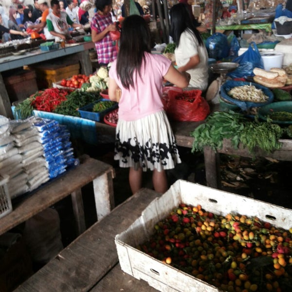 Pasar Tradisional Johor Jl Karya Wisata Kel Gedung Johor