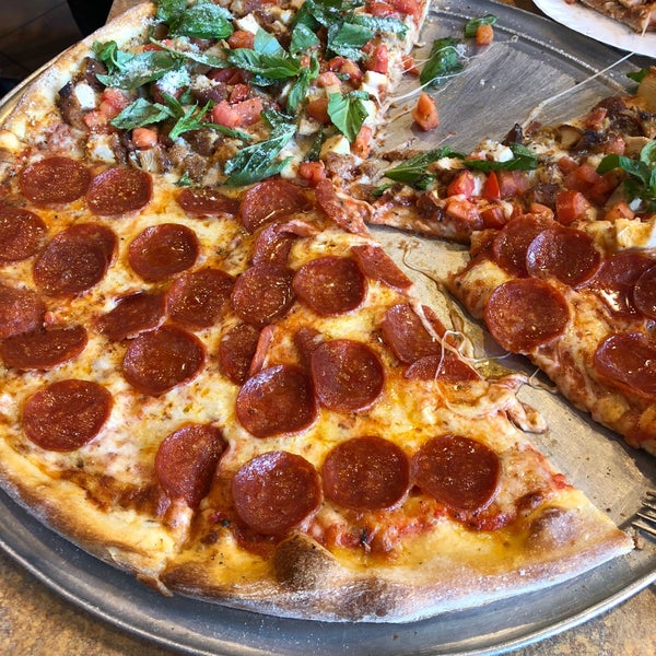 Photos At Stage Door Pizza Financial District New York Ny