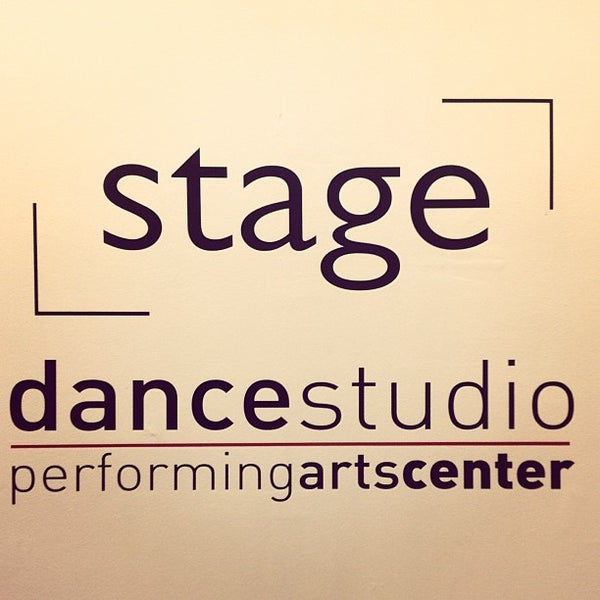รูปภาพถ่ายที่ Stage Performing Arts Center โดย Sanem D. เมื่อ 3/27/2013