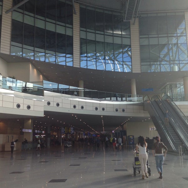 Photo taken at Domodedovo International Airport (DME) by Катя К. on 7/23/2015
