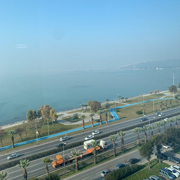 Foto diambil di Megapol Tower oleh G İ Z E M 💫 pada 1/15/2020