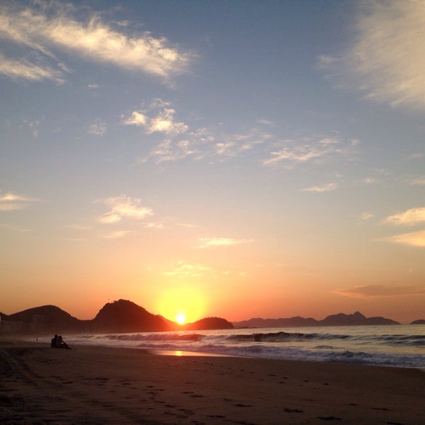 Снимок сделан в Пляж Копакабана пользователем Yviana N. 8/8/2015