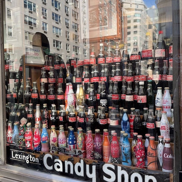Photo taken at Lexington Candy Shop Luncheonette by F.5 on 3/18/2023