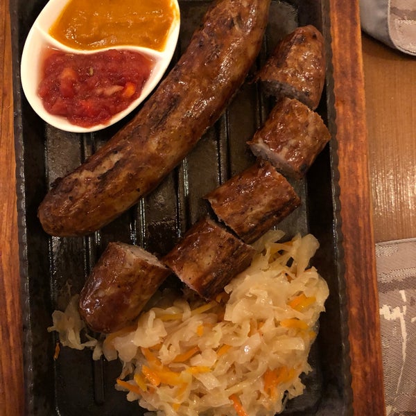 4/2/2019에 Mikhail U.님이 Pétrovič Restaurant에서 찍은 사진