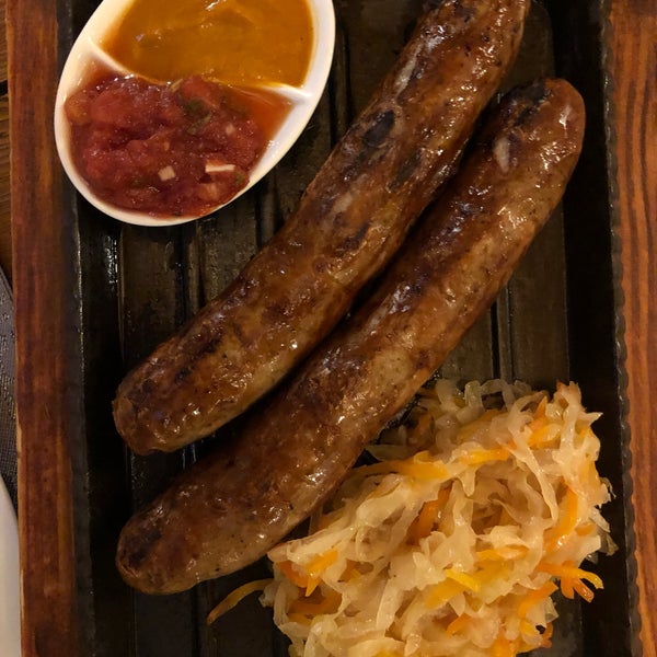 4/2/2019에 Mikhail U.님이 Pétrovič Restaurant에서 찍은 사진