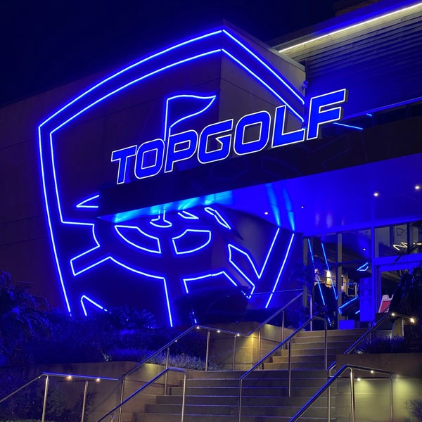 Photo taken at Topgolf by Denis O. on 12/11/2020