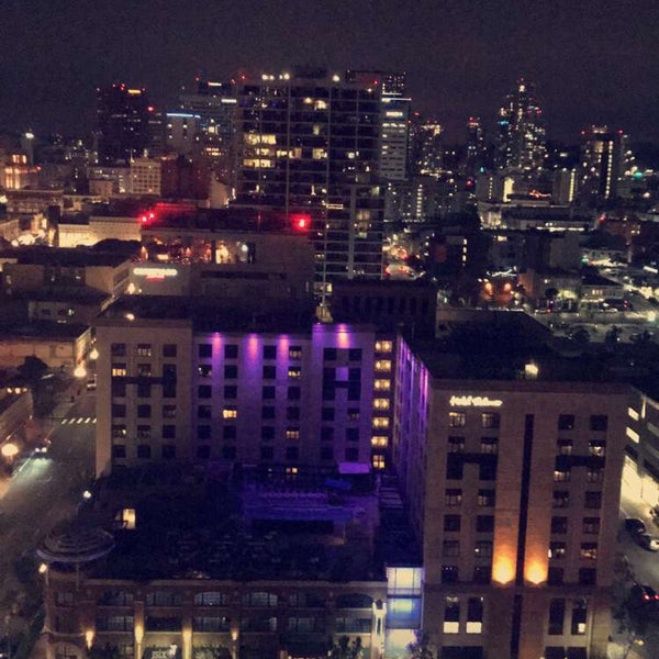 รูปภาพถ่ายที่ San Diego Marriott Gaslamp Quarter โดย Abdullah .. เมื่อ 12/15/2018