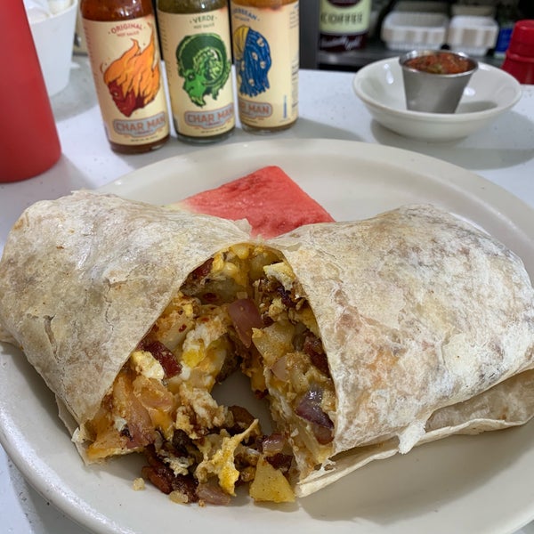 We sat at the bar and everything that came out of the kitchen looked amazing! I ordered the breakfast burrito and it was delish!! Definitely go back if ever in town again.