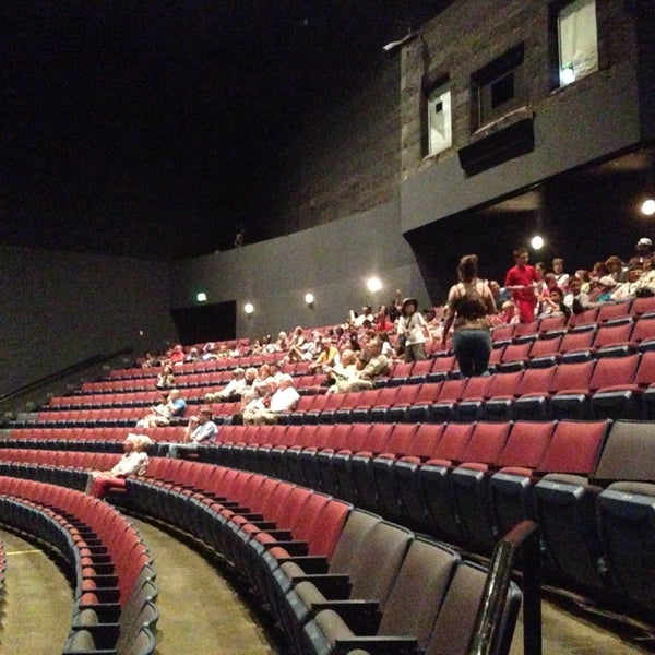 9/19/2013 tarihinde 👑 Clarence H.ziyaretçi tarafından IMAX Theater'de çekilen fotoğraf