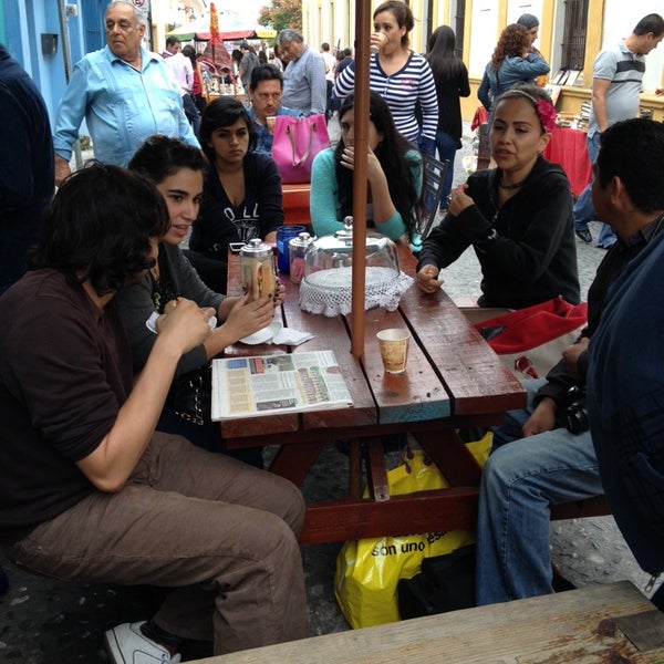 รูปภาพถ่ายที่ Café Du Calcetín โดย Anastasia F. เมื่อ 10/27/2013