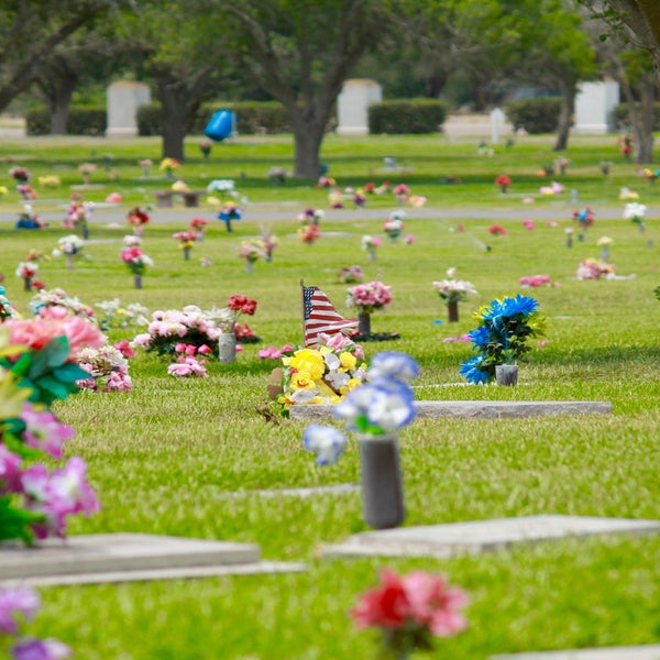 Restlawn Memorial Park La Feria, TX