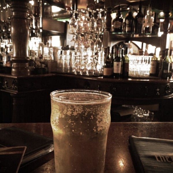 8/15/2014 tarihinde Michael D.ziyaretçi tarafından The Pub Lexington'de çekilen fotoğraf