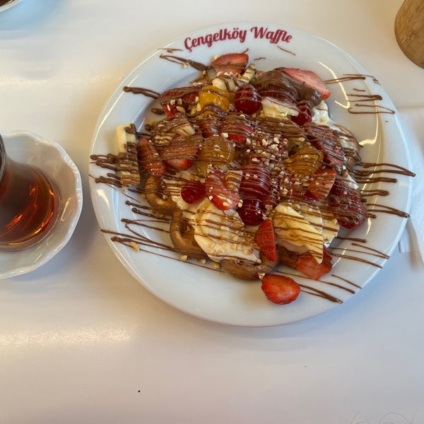 3/15/2022 tarihinde Hülya Y.ziyaretçi tarafından Çengelköy Waffle'de çekilen fotoğraf