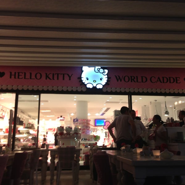 5/3/2013 tarihinde Sıla F.ziyaretçi tarafından Hello Kitty World'de çekilen fotoğraf