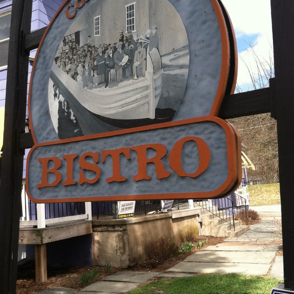 Coras 1850 Bistro Hawley, PA