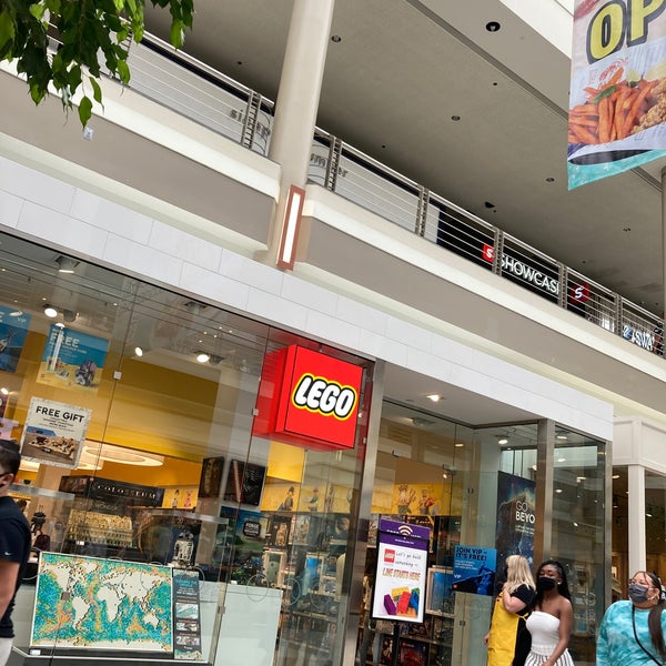 The LEGO Store Walden Galleria Toy Store in Buffalo