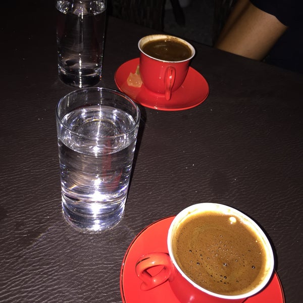 Foto scattata a Kuruçeşme Cafe &amp; Restaurant da Gülnur💞💞 S. il 8/29/2015