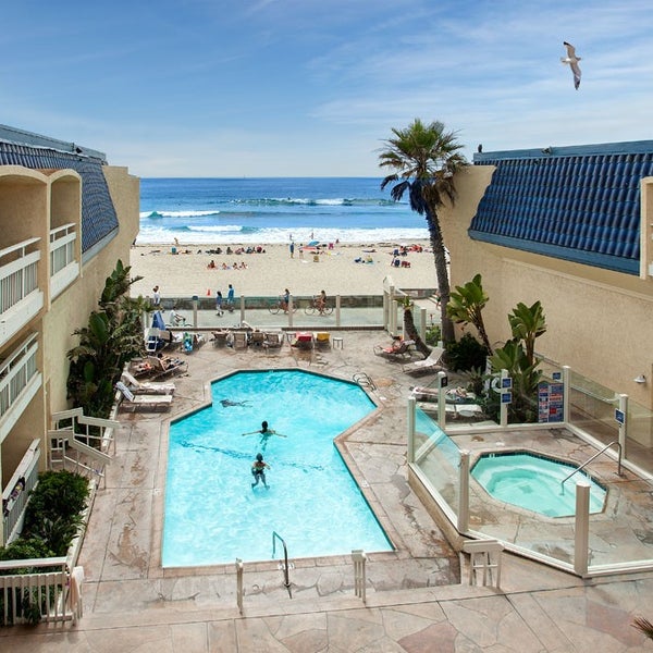 Das Foto wurde bei Blue Sea Beach Hotel von Blue Sea Beach Hotel am 7/8/2013 aufgenommen