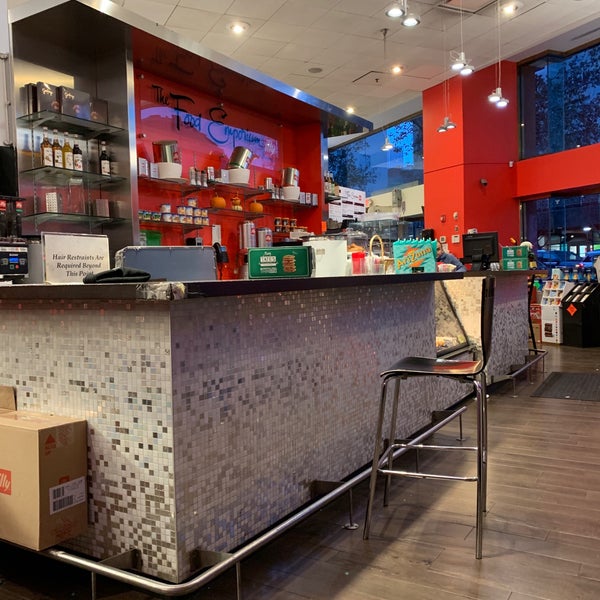 The Food Emporium Grocery Store in Upper East Side