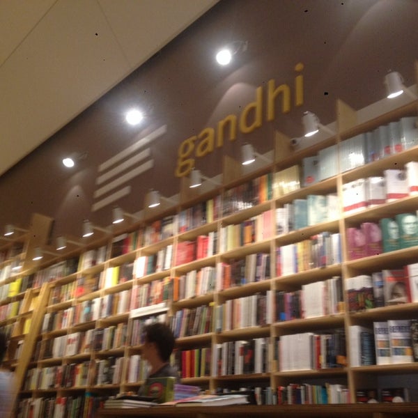 Photo prise au Librería Gandhi par Nowhere Man A. le1/13/2014