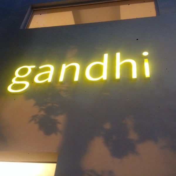 Foto tomada en Librería Gandhi  por Nowhere Man A. el 12/20/2013