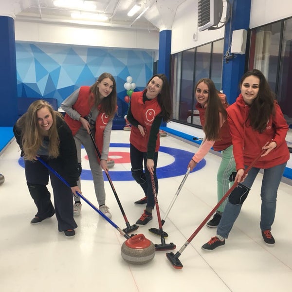 2/16/2018 tarihinde Anna M.ziyaretçi tarafından Moscow Curling Club'de çekilen fotoğraf