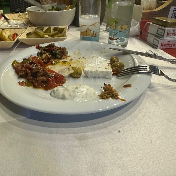 Photo taken at Nazende Ocakbaşı&amp;Restaurant by Özgen Ç. on 8/8/2023