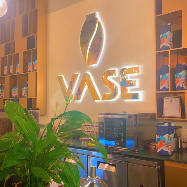 รูปภาพถ่ายที่ VASE Specialty Coffee โดย Faisal ❌ เมื่อ 2/1/2022