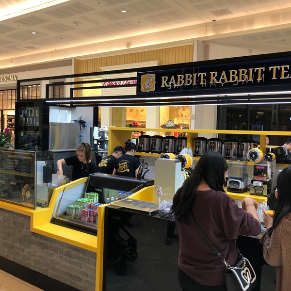 8/12/2018にRonald L.がRabbit Rabbit Teaで撮った写真