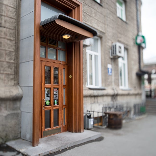 Foto diambil di Ruby Wine Bar oleh Алексей З. pada 11/7/2018