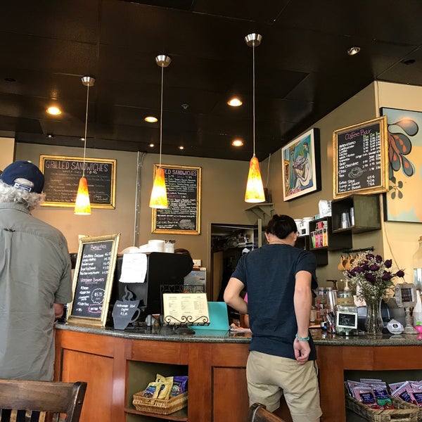 Photo taken at Artisan Cafe by Michelle L. on 8/17/2017
