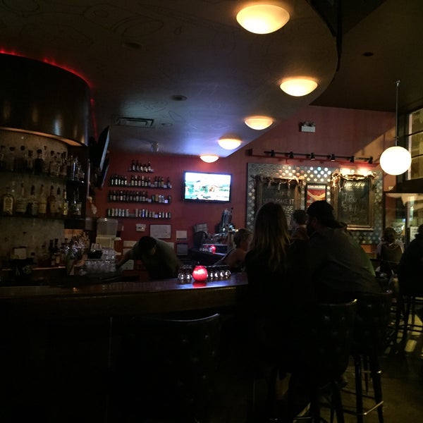 9/5/2016 tarihinde Michelle L.ziyaretçi tarafından Five Star Bar'de çekilen fotoğraf