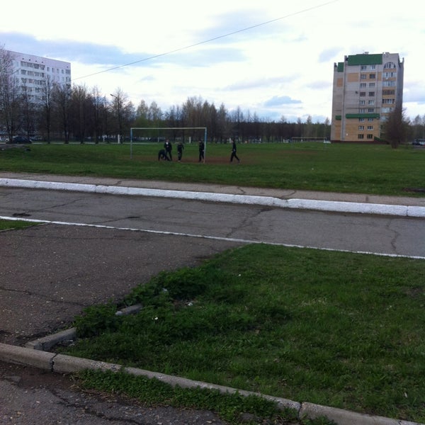 Photo: Gimnaziya № 25, gymnasium, Nizhnekamsk, Shinnikov Avenue, 60 - Yandex Map