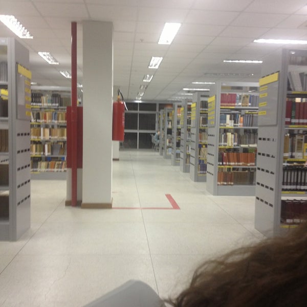 Photo taken at BCZM - Biblioteca Central Zila Mamede by Rêmullo G. on 3/22/2013
