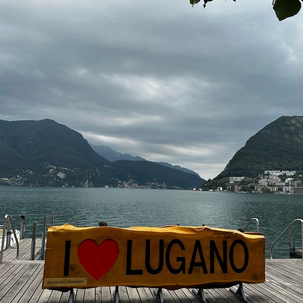 Foto tirada no(a) Lugano por ♓︎ em 7/18/2023