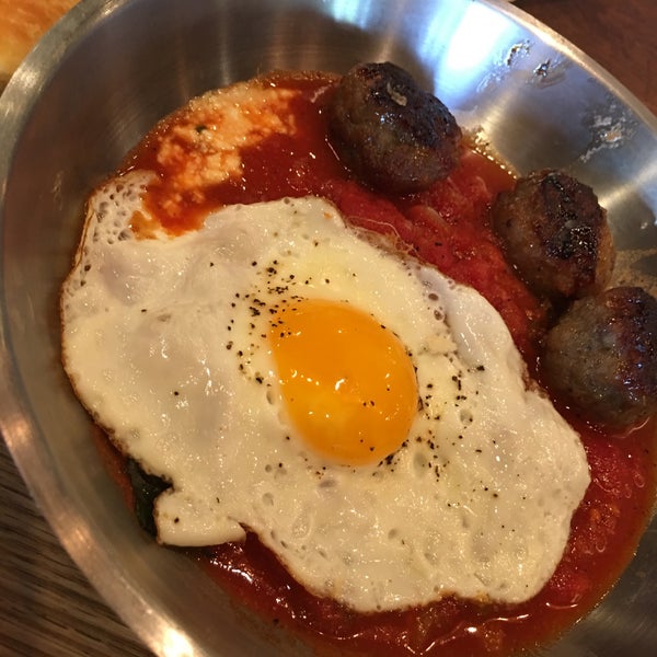 Photo taken at Maple Street Biscuit Company by Bjoern H. on 11/8/2016