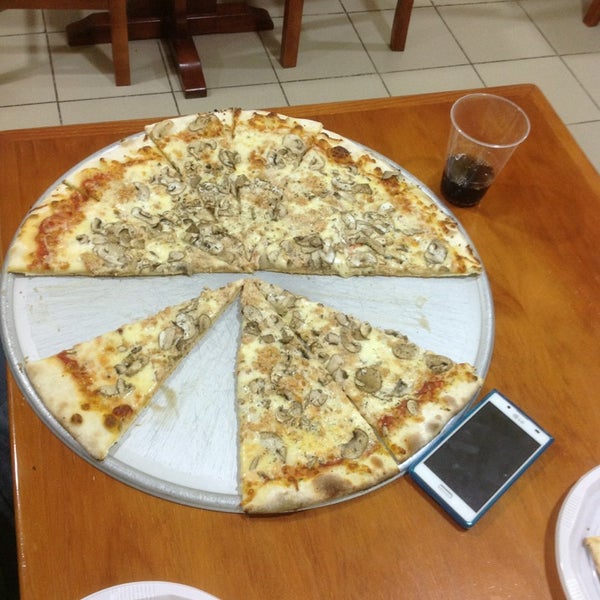 Sixte Pizza, +33 4 92 04 67 94, 15 Rue Jean-Pierre Papon, 06300 Ницца, Франция