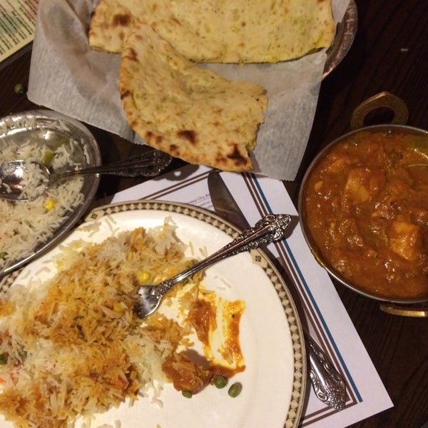 Foto scattata a Swagat Fine Indian Cuisine da Anthony V. il 2/15/2014