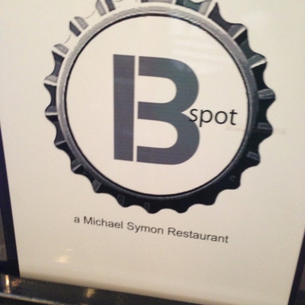 4/25/2013に@NickBorelliがB Spot Burgersで撮った写真