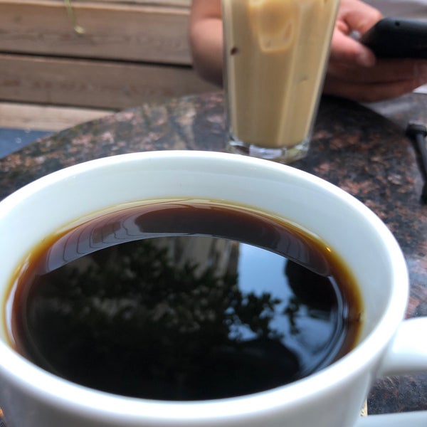 Foto tirada no(a) More Coffee &amp; Tea por Baran em 4/30/2019