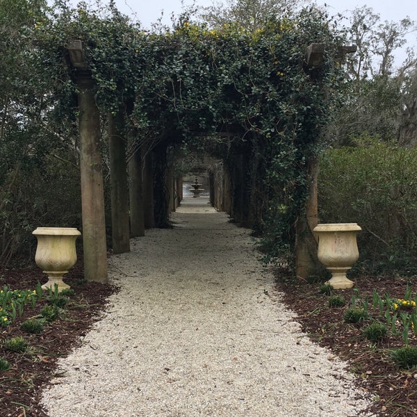 2/23/2019 tarihinde Susannah S.ziyaretçi tarafından Airlie Gardens'de çekilen fotoğraf