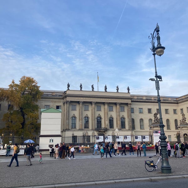 Das Foto wurde bei Humboldt-Universität zu Berlin von Selen . am 10/29/2022 aufgenommen