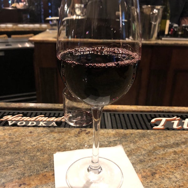 6/1/2019 tarihinde Rickziyaretçi tarafından Orleans Grapevine Wine Bar and Bistro'de çekilen fotoğraf