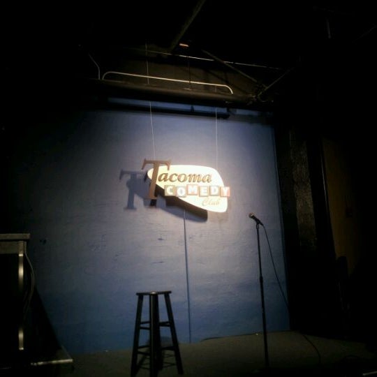 Foto tomada en Tacoma Comedy Club  por Wonder el 5/24/2012