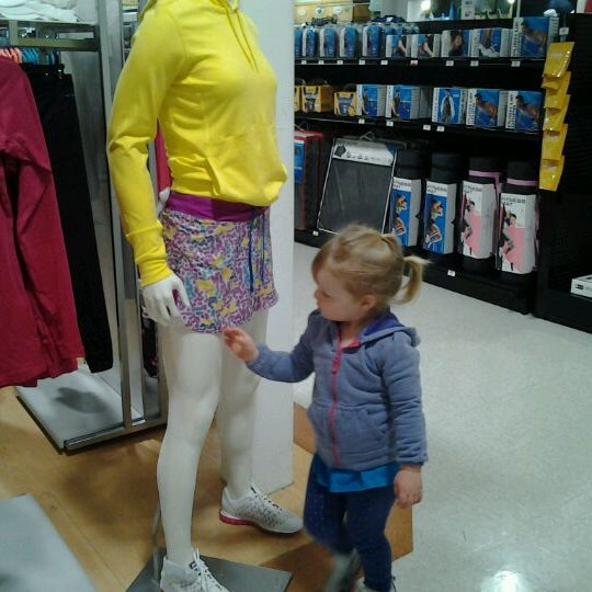 DICK'S Sporting Goods 1 tip from 649 visitors